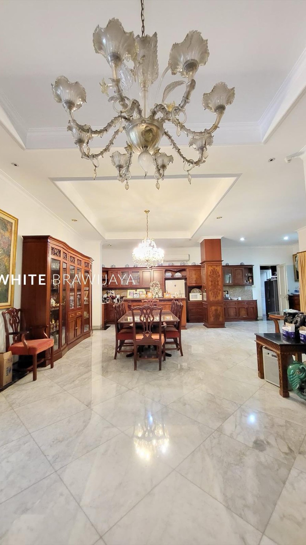 Rumah Siap Huni Lingkungan Tenang Lokasi Strategis Area Kebayoran Baru