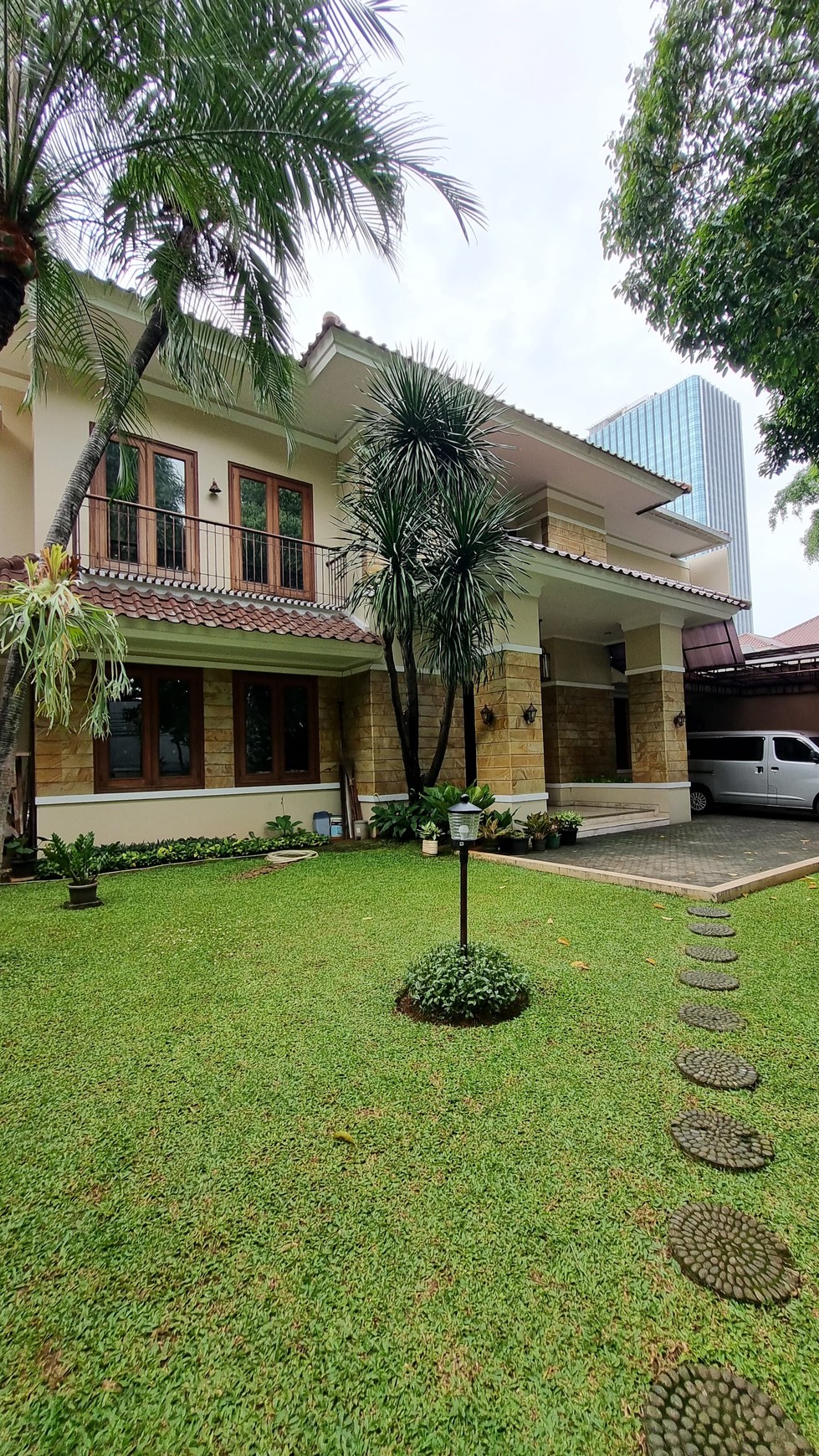 Rumah Siap Huni Area Wijaya Kebayoran Baru