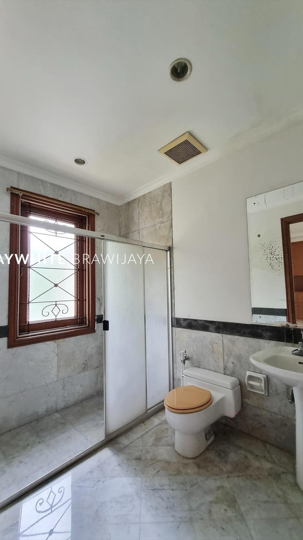 Rumah Siap Huni Area Wijaya Kebayoran Baru