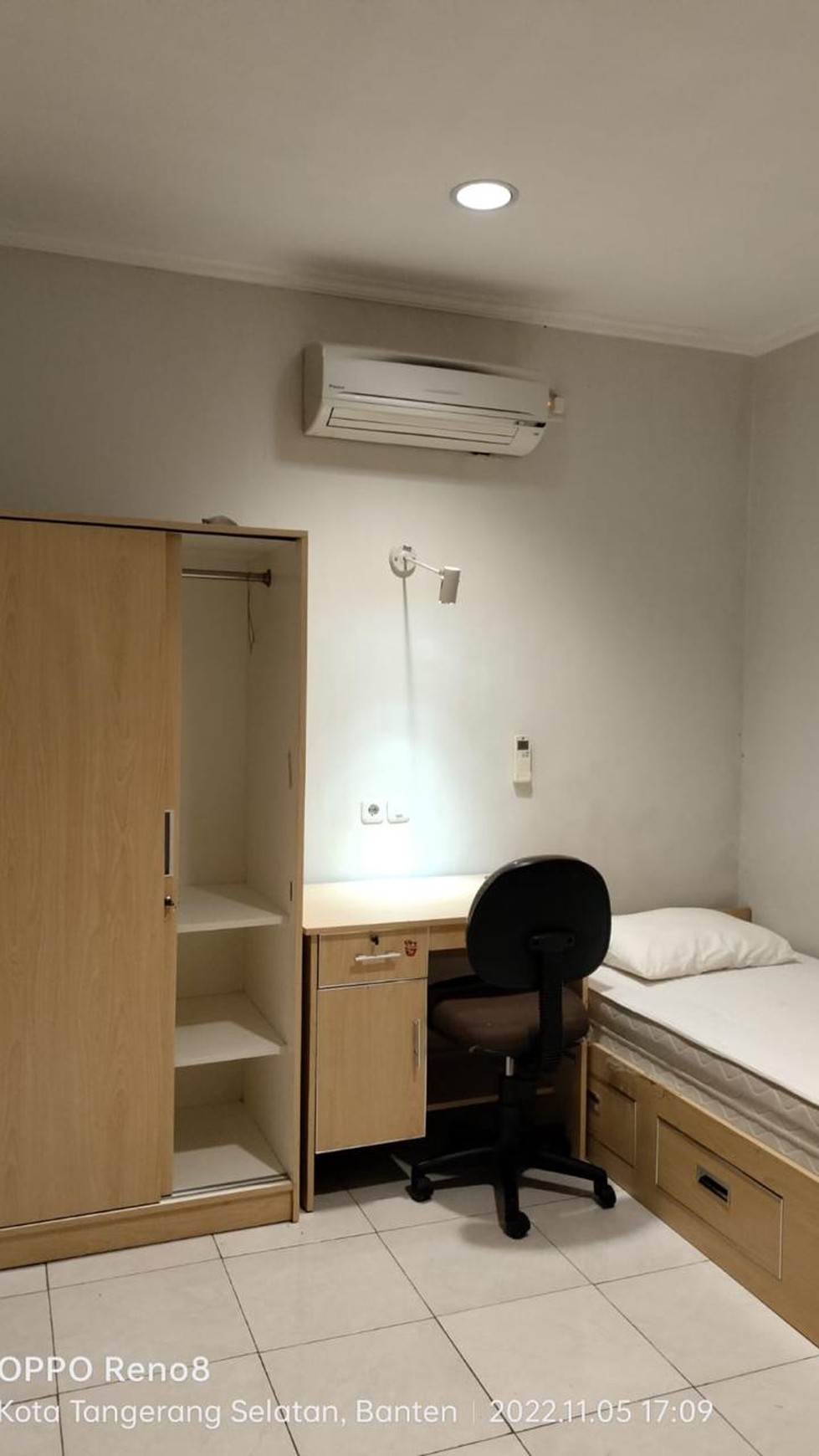 Dijual rumah kost fullyfurnished siap griya loka bsd city strategis siap huni