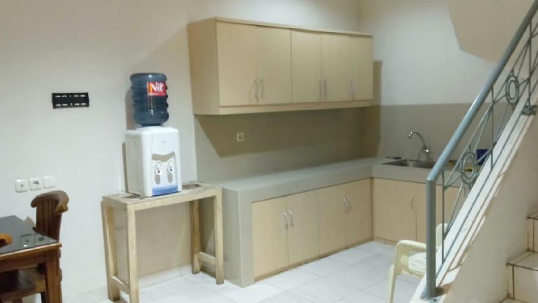 Dijual rumah kost fullyfurnished siap griya loka bsd city strategis siap huni
