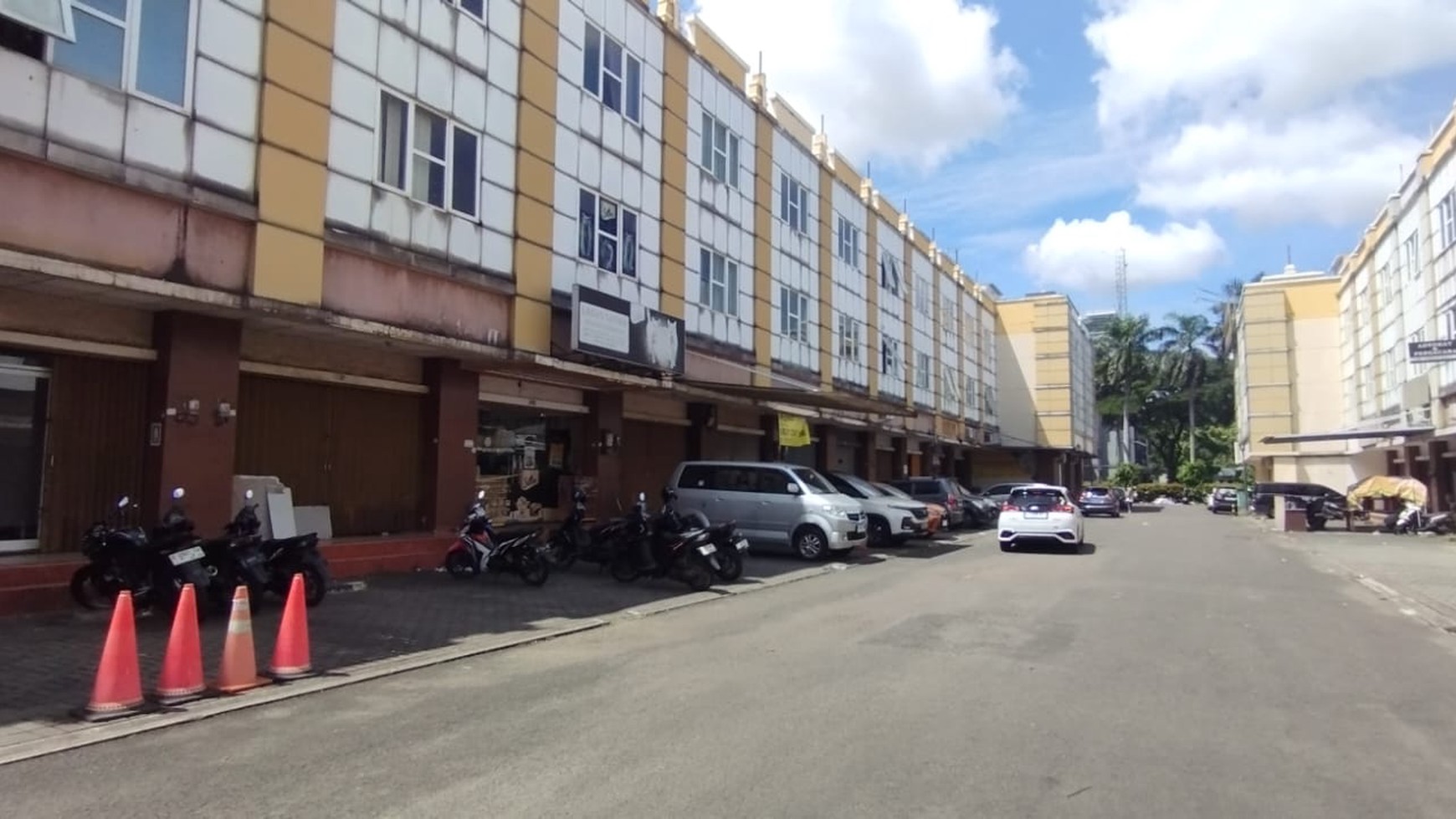 Hanya 1.8 M dijual ruko termurah BU Polll boleh cek ruko sebelah Golden Boulevard BSD City