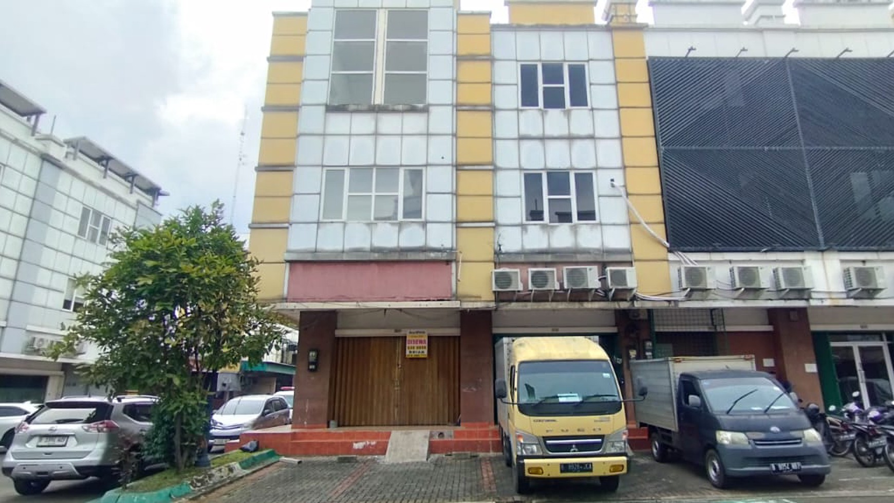 Hanya 1.8 M dijual ruko termurah BU Polll boleh cek ruko sebelah Golden Boulevard BSD City