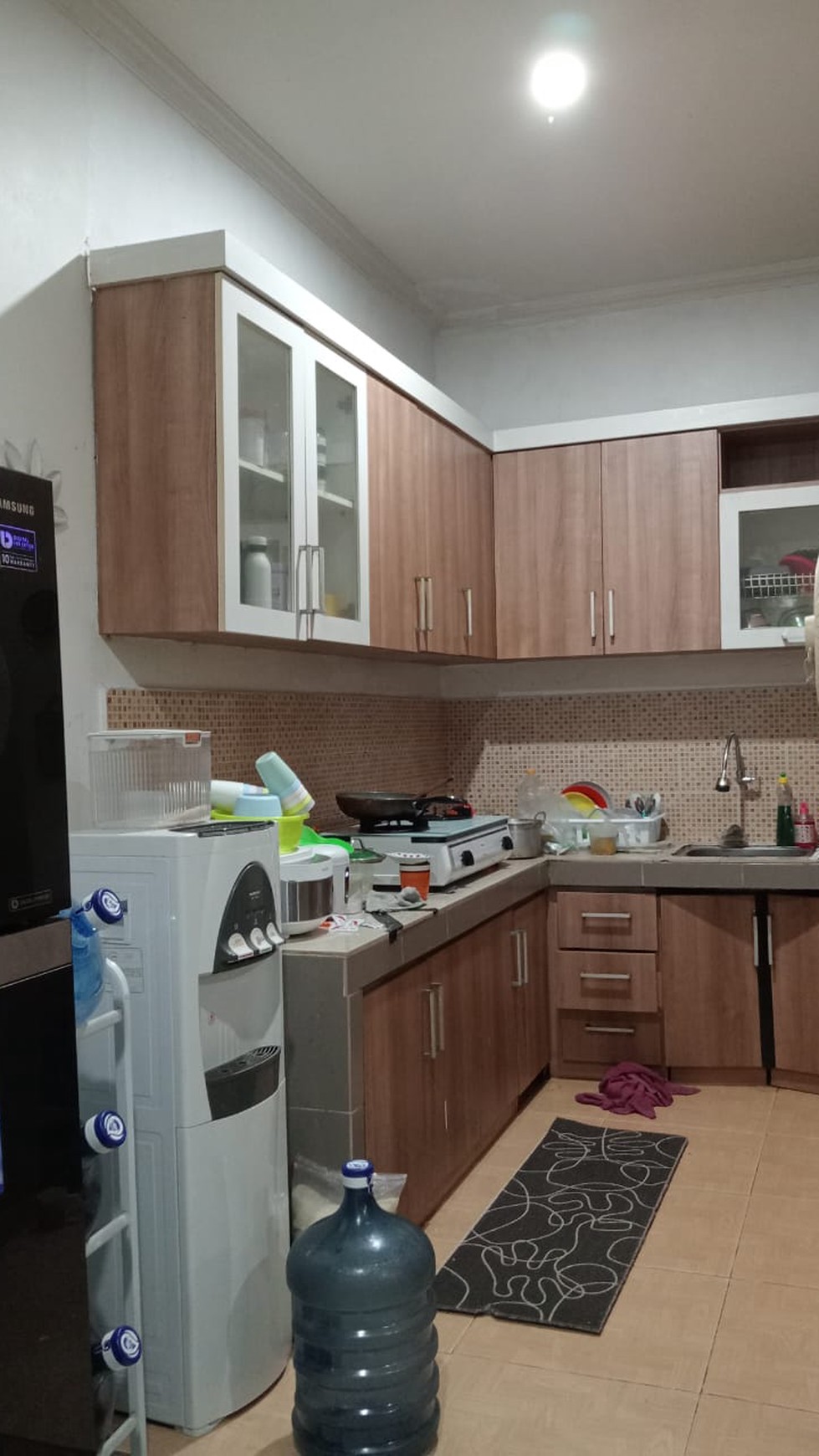 Dijual rumah graha raya cluster valencia 1 pakujaya tangerang selatan strategis siap huni