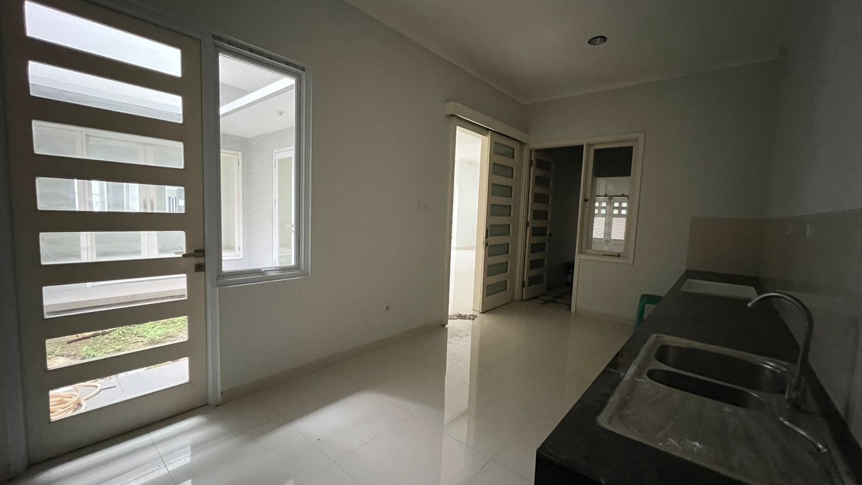 Dijual cepat de latinos cluster de rio bsd city strategis tengah kota dekat tol siap huni