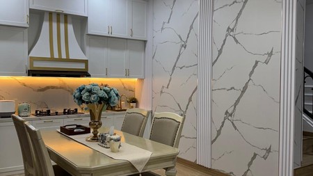 Dijual rumah de latinos cluster lavintage bsd city fengsui bagus timur