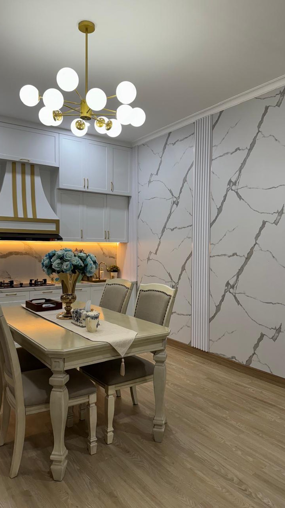 Dijual rumah de latinos cluster lavintage bsd city fengsui bagus timur