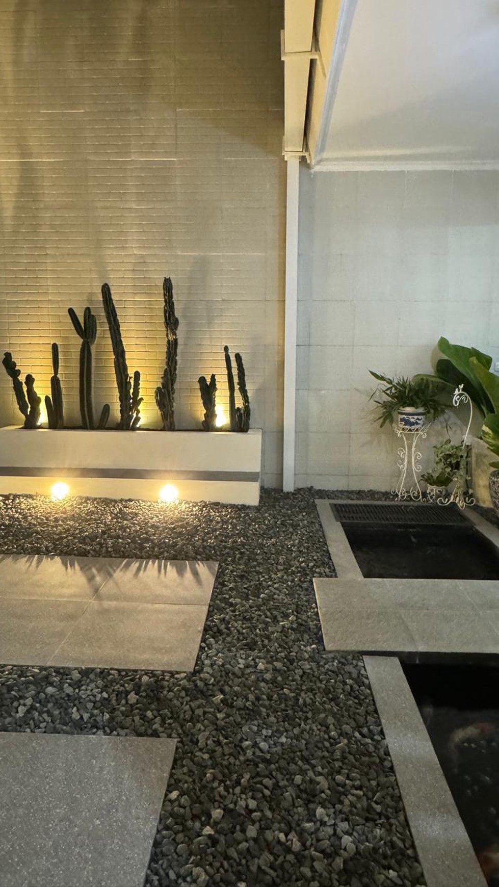 Dijual rumah de latinos cluster lavintage bsd city fengsui bagus timur