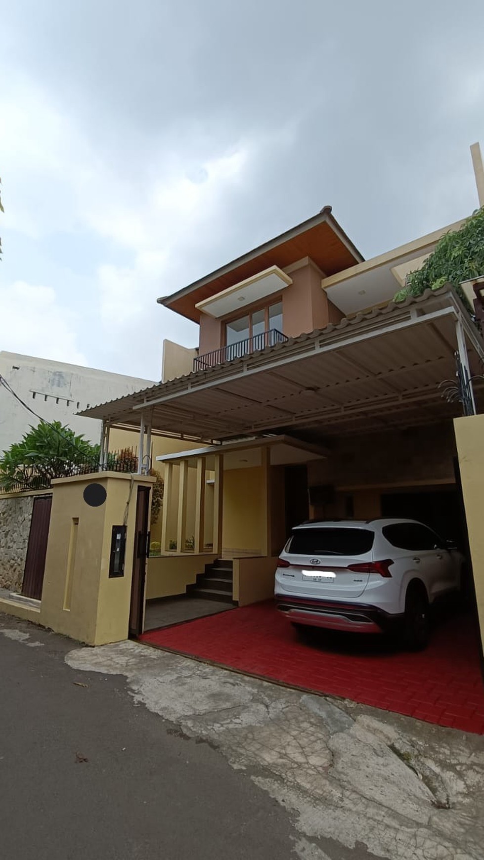 Rumah Siap Huni LT 260 m2 Ada Kolam Renang Pribadi di Area Kemang, Jakarta