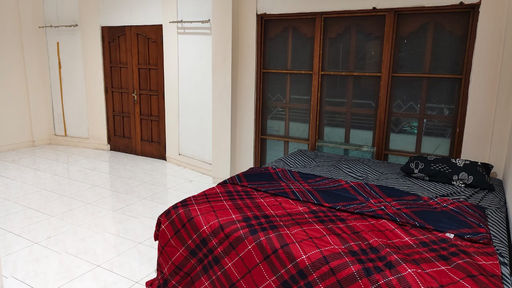 Dijual Rumah harga dibawah pasar di Waru, Sidoarjo