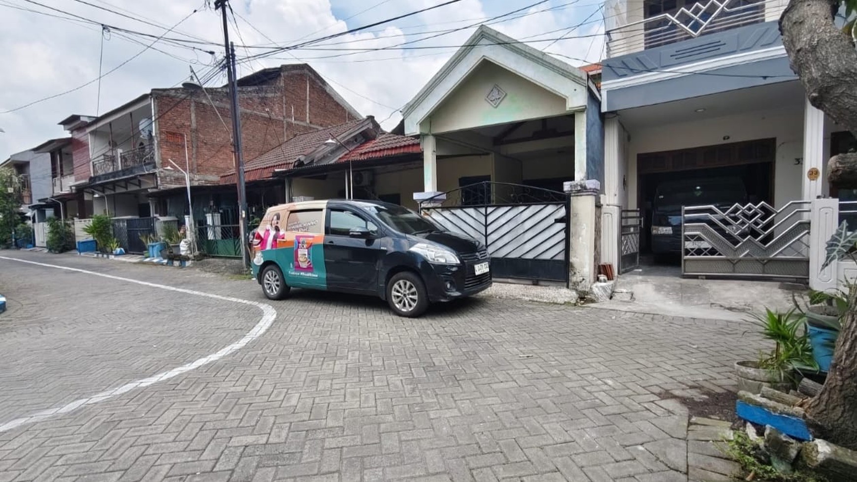 Dijual Rumah harga dibawah pasar di Waru, Sidoarjo