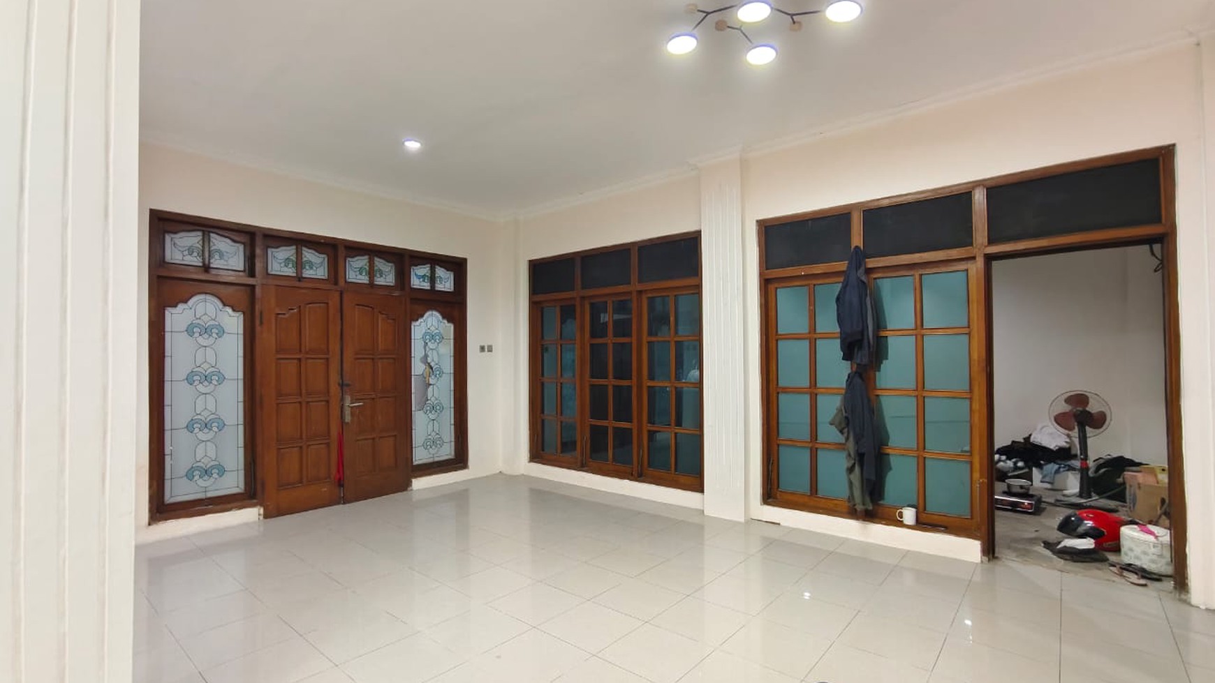 Dijual Rumah harga dibawah pasar di Waru, Sidoarjo