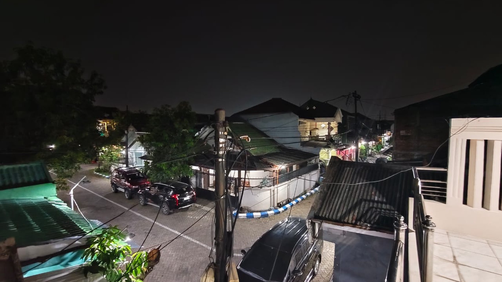 Dijual Rumah Mewah Full Furnish Harga Obral di Waru, Sidoarjo