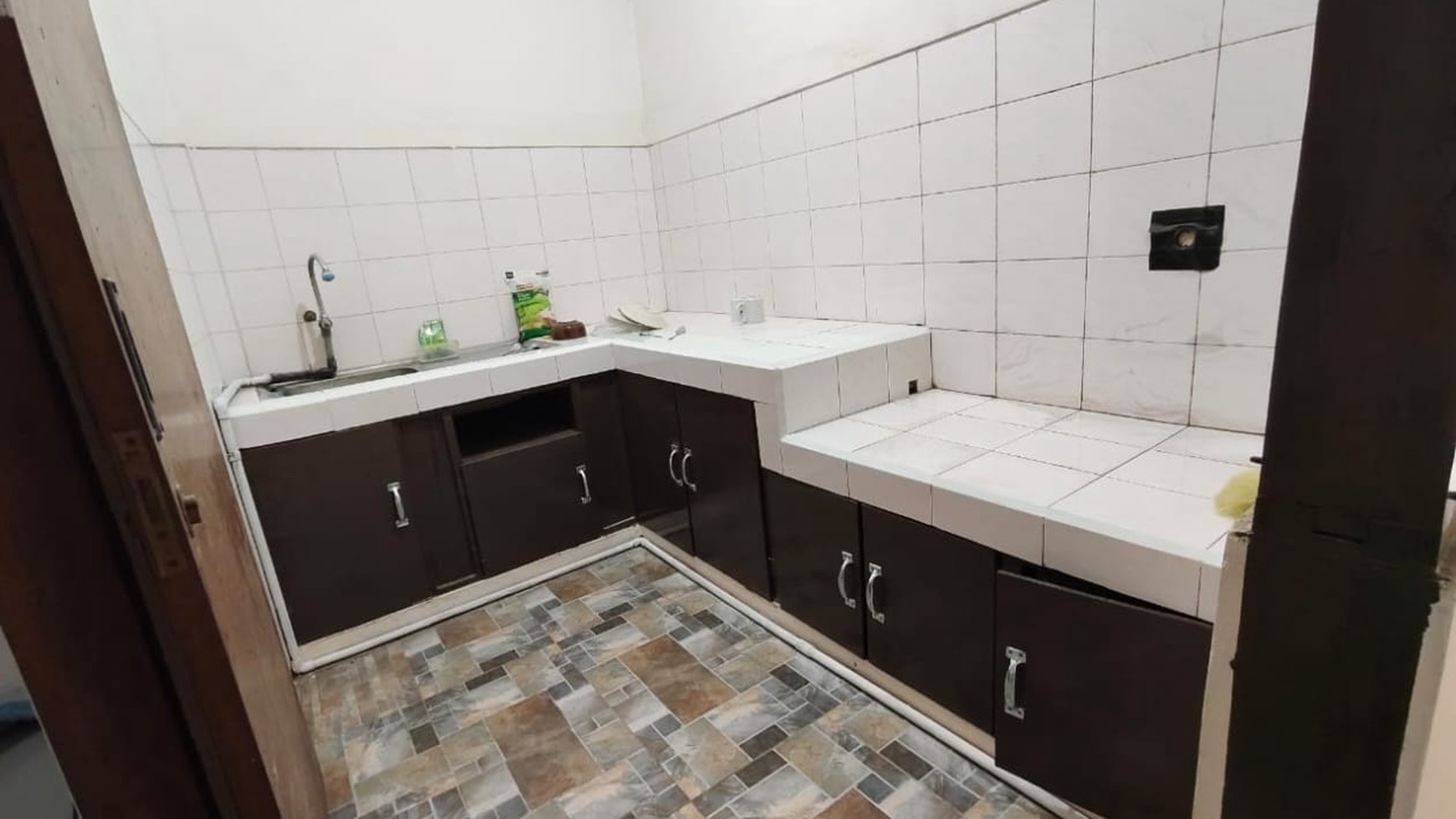 Dijual Rumah Mewah Full Furnish Harga Obral di Waru, Sidoarjo