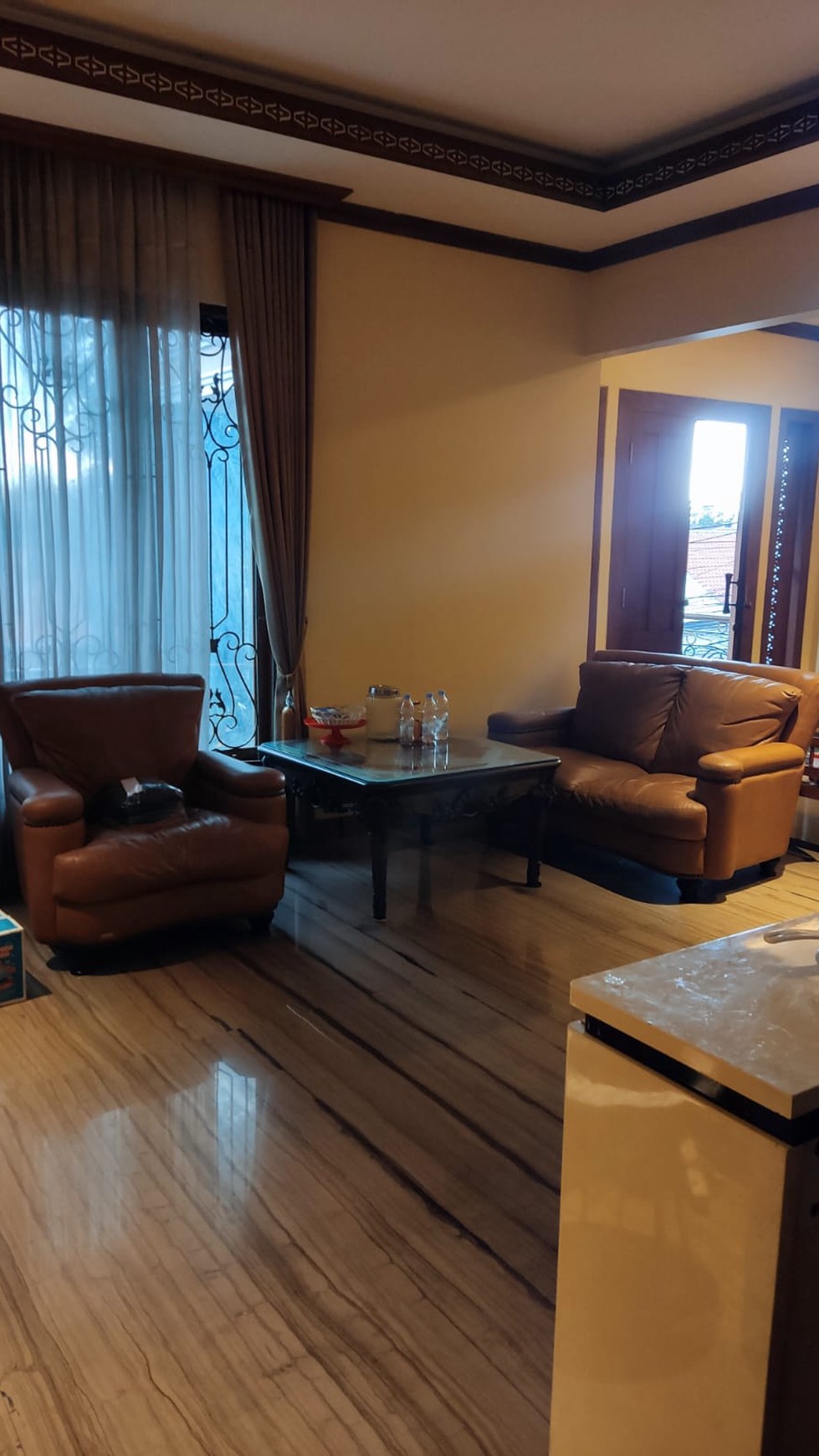 Rumah Hitung Tanah Area Cipete