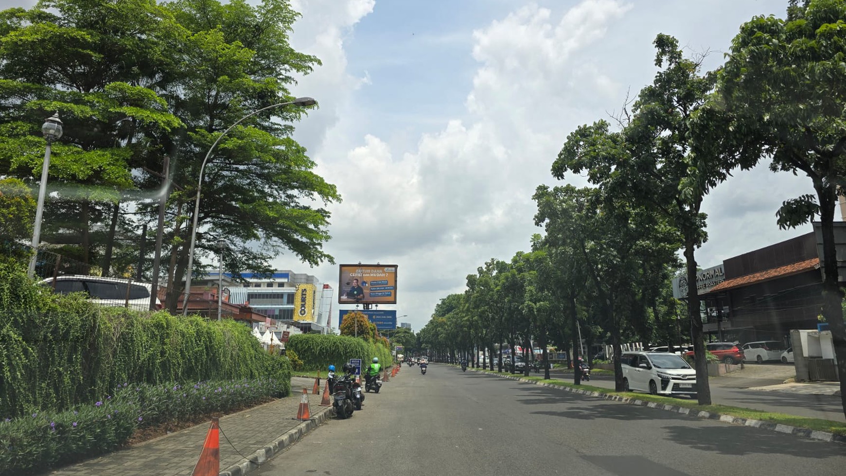 Rumah Hitung Tanah Area Cipete