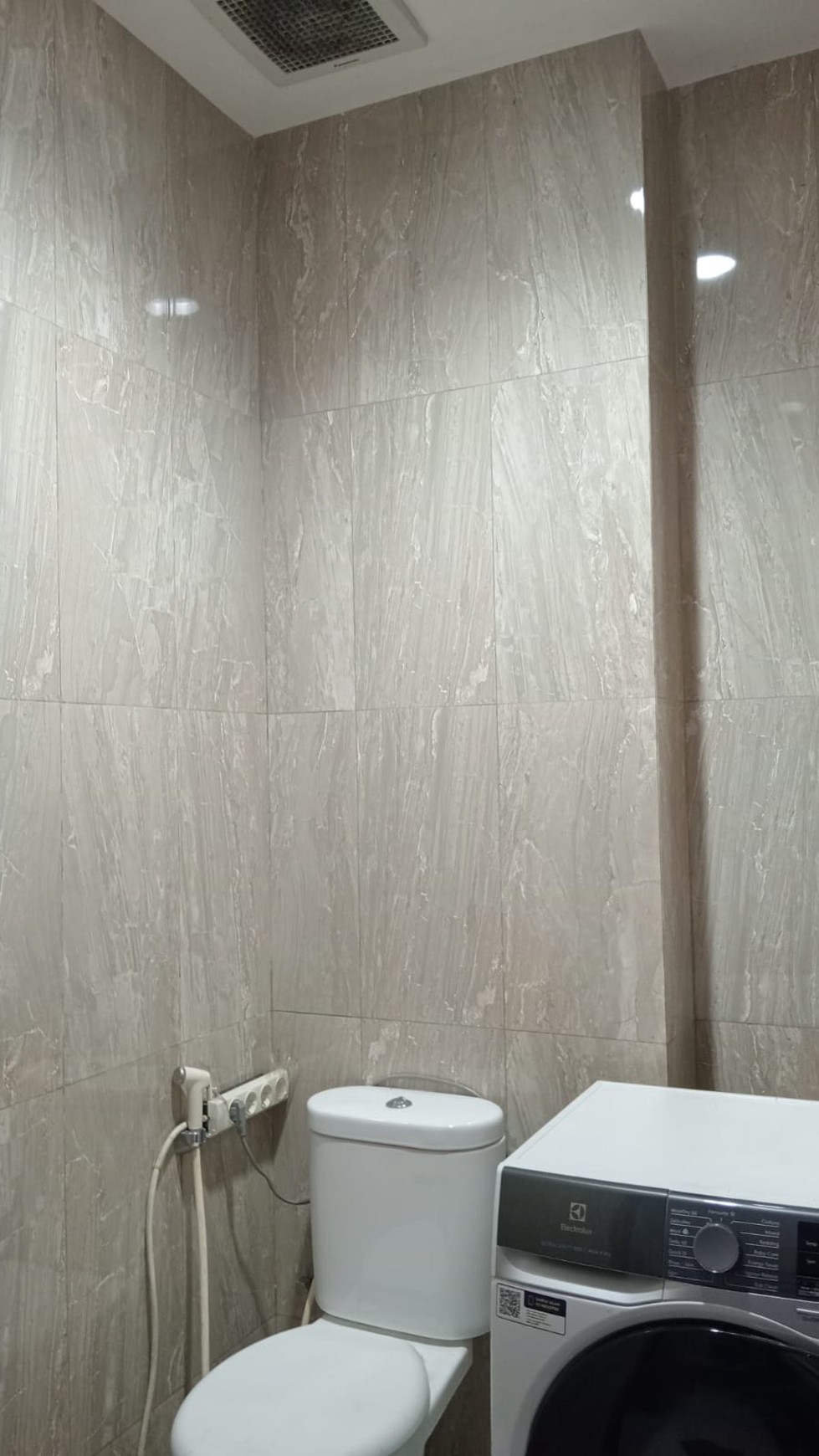 Dijual ruko terdepan jl pahlawan seribu golden boulevard bsd city siap huni