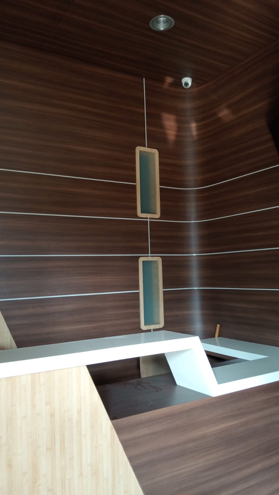 Dijual ruko terdepan jl pahlawan seribu golden boulevard bsd city siap huni