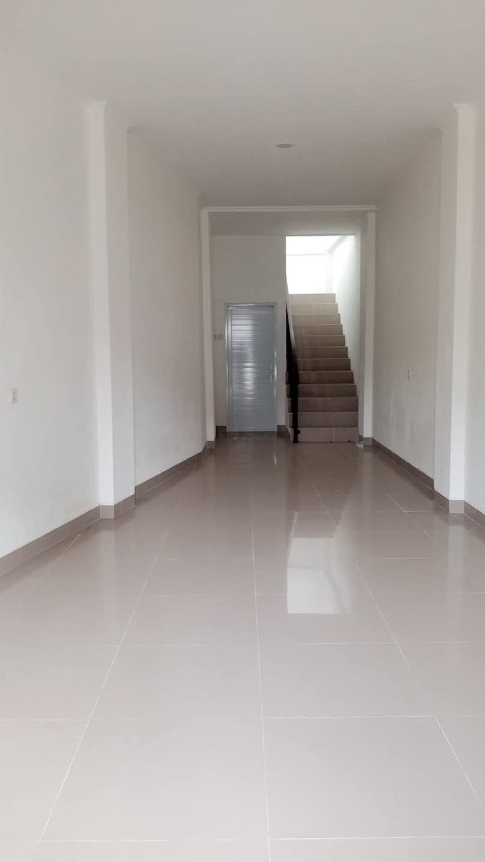 Dijual cepat hanya 1.6 M ruko Jalan raya bukit serua parung benying tangerang selatan strategis siap huni
