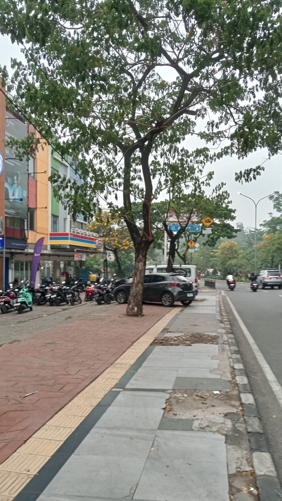 Dijual ruko di jalan raya ciater tangerang selatan strategis murah siap huni