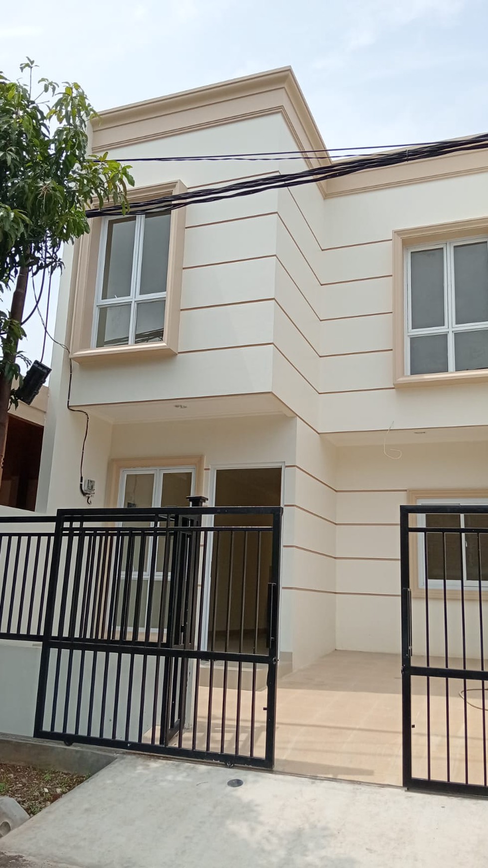 Dijual cepat jarang ada strategis rumah di sektor 7 gading serpong tangerang selatan