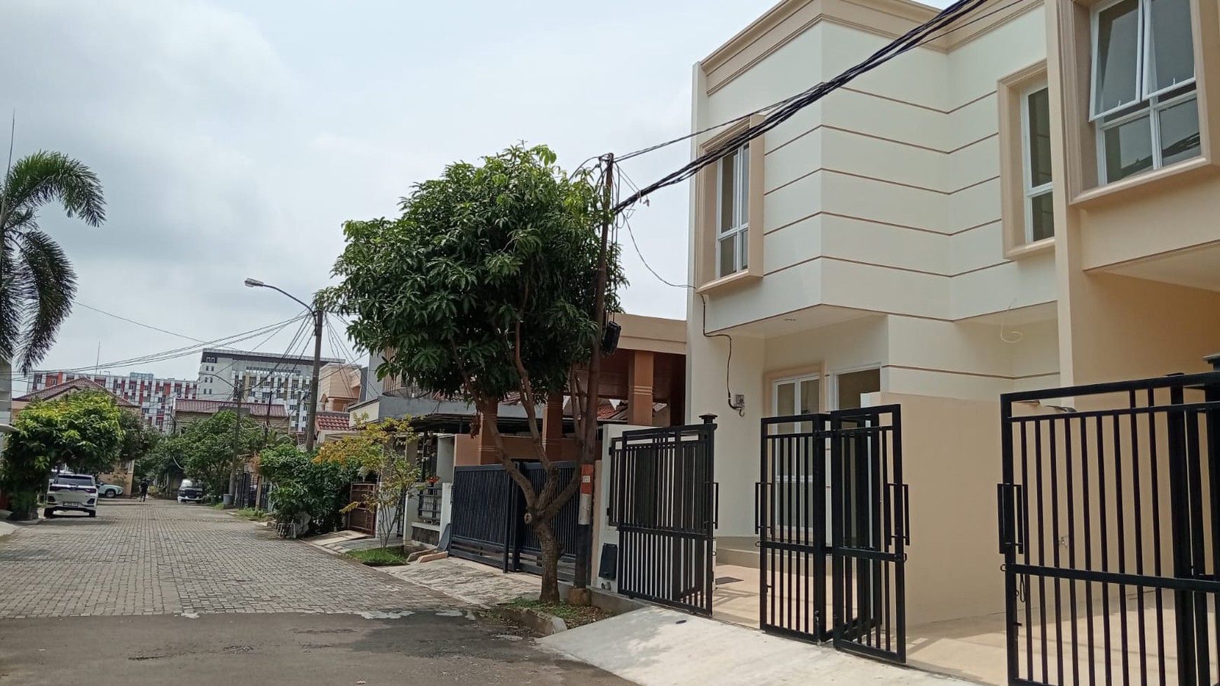 Dijual cepat rumah strategis dekat mall sms sektor 7A gading serpong tangerang selatan