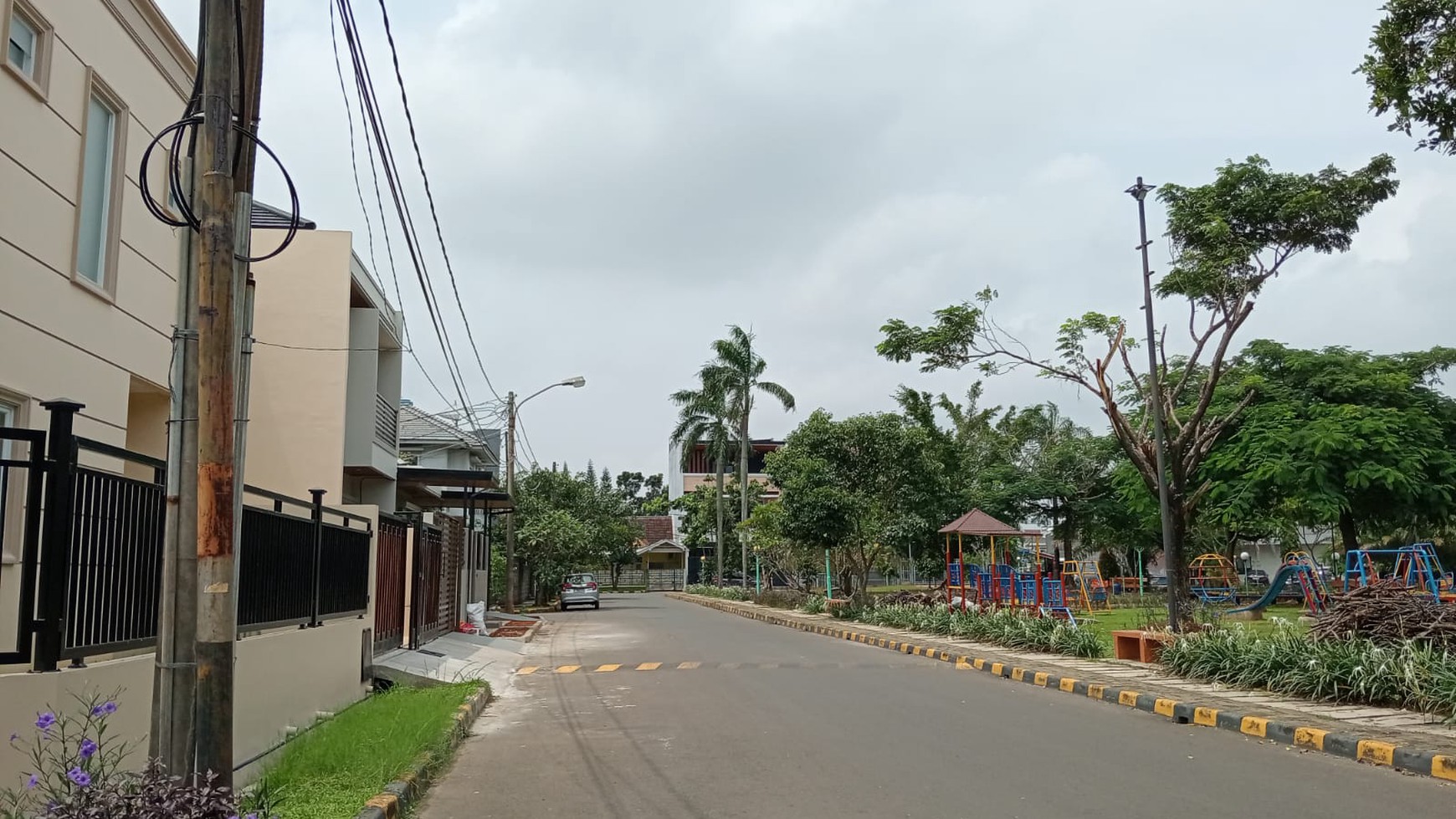 Dijual cepat rumah strategis dekat mall sms sektor 7A gading serpong tangerang selatan