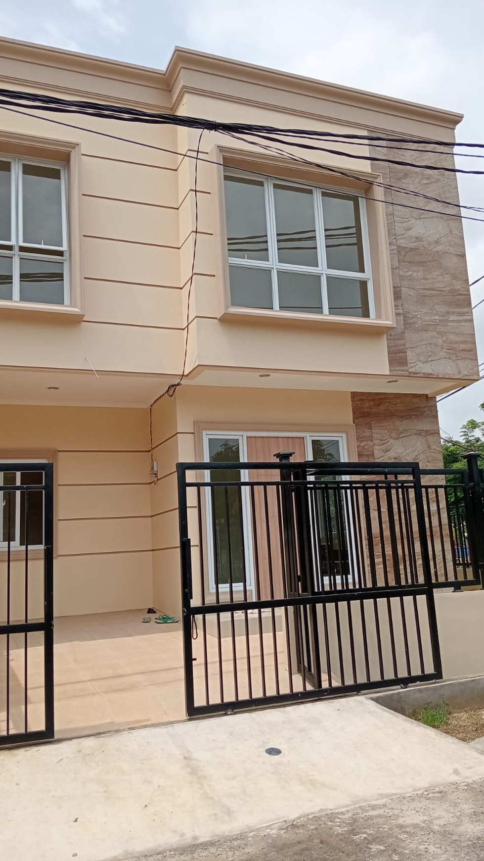 Dijual cepat rumah strategis dekat mall sms sektor 7A gading serpong tangerang selatan
