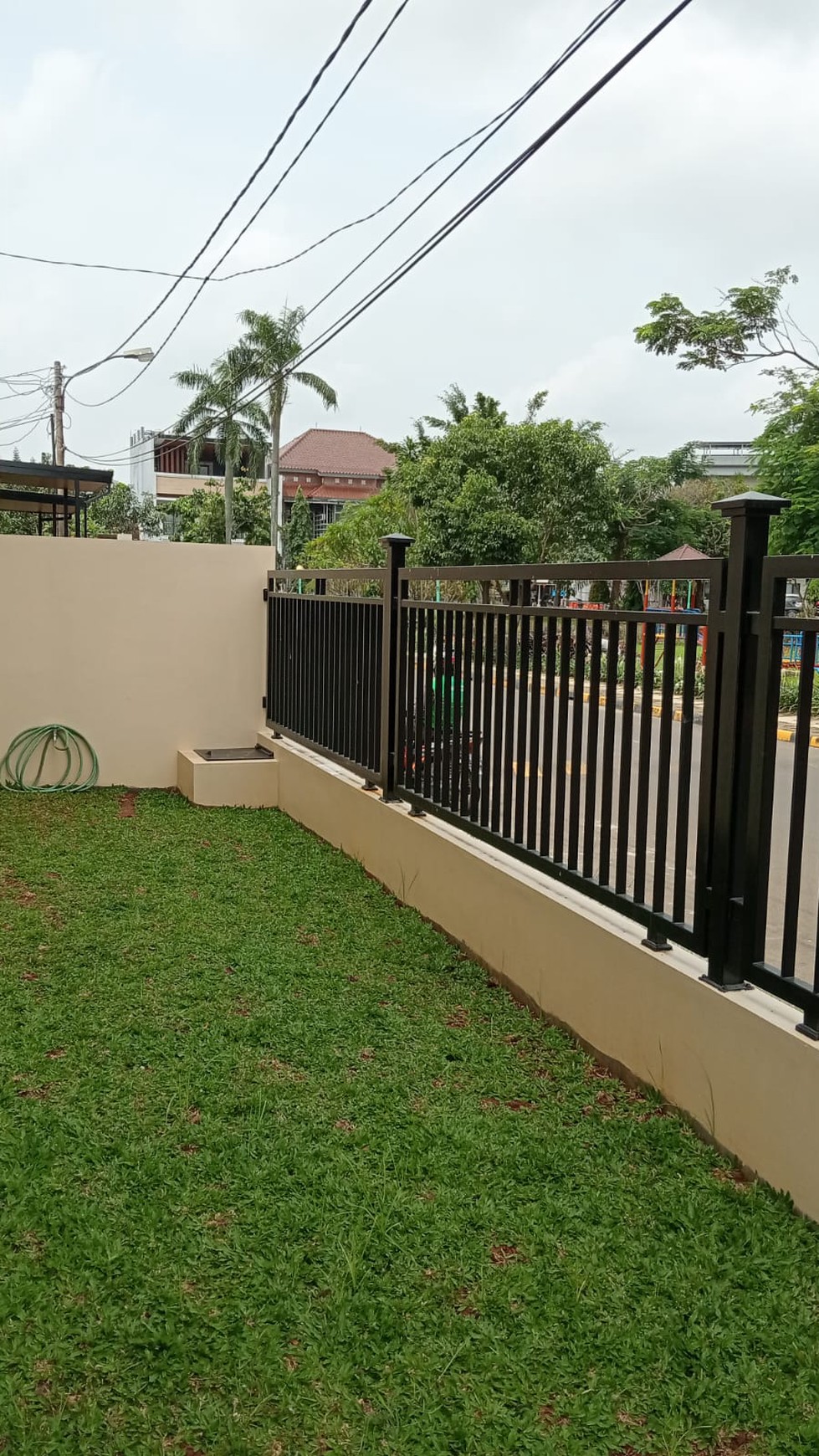 Dijual cepat rumah strategis dekat mall sms sektor 7A gading serpong tangerang selatan