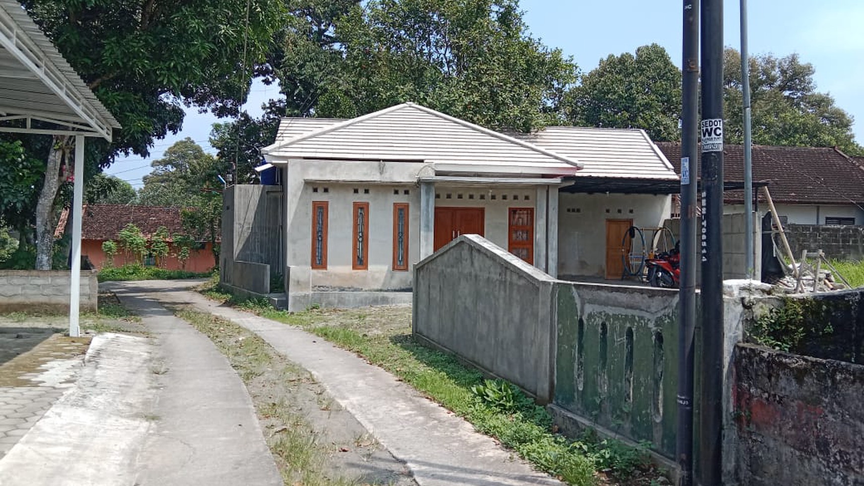 Rumah Baru dalam Cluster Cocok Untuk Keluarga Lokasi Dekat Pasar Bibis