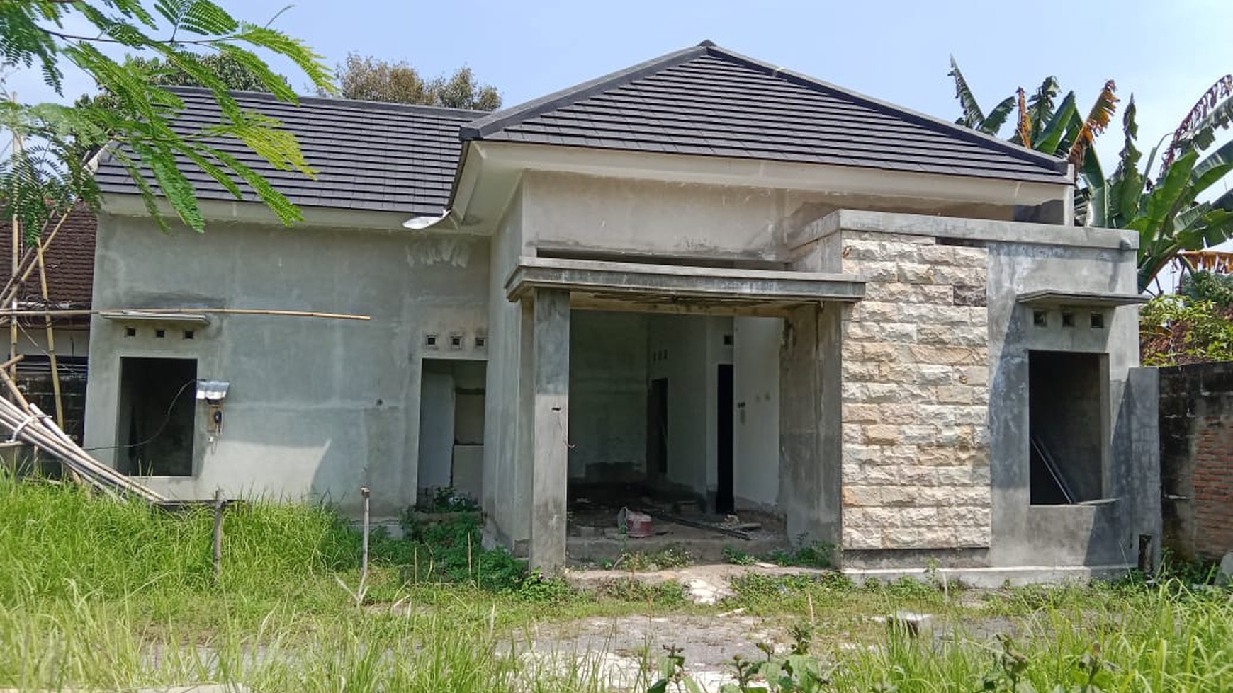Rumah Baru dalam Cluster Cocok Untuk Keluarga Lokasi Dekat Pasar Bibis