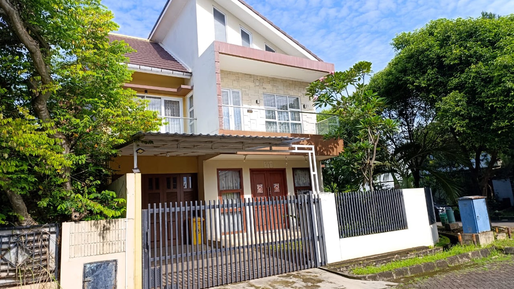 Dijual rumah hadap timur fengsui bagus di giri loka 2 bsd city siap huni