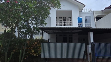 Rumah Luas 300m2 Full Furnished di Pondok Cabe, Sangat Nyaman