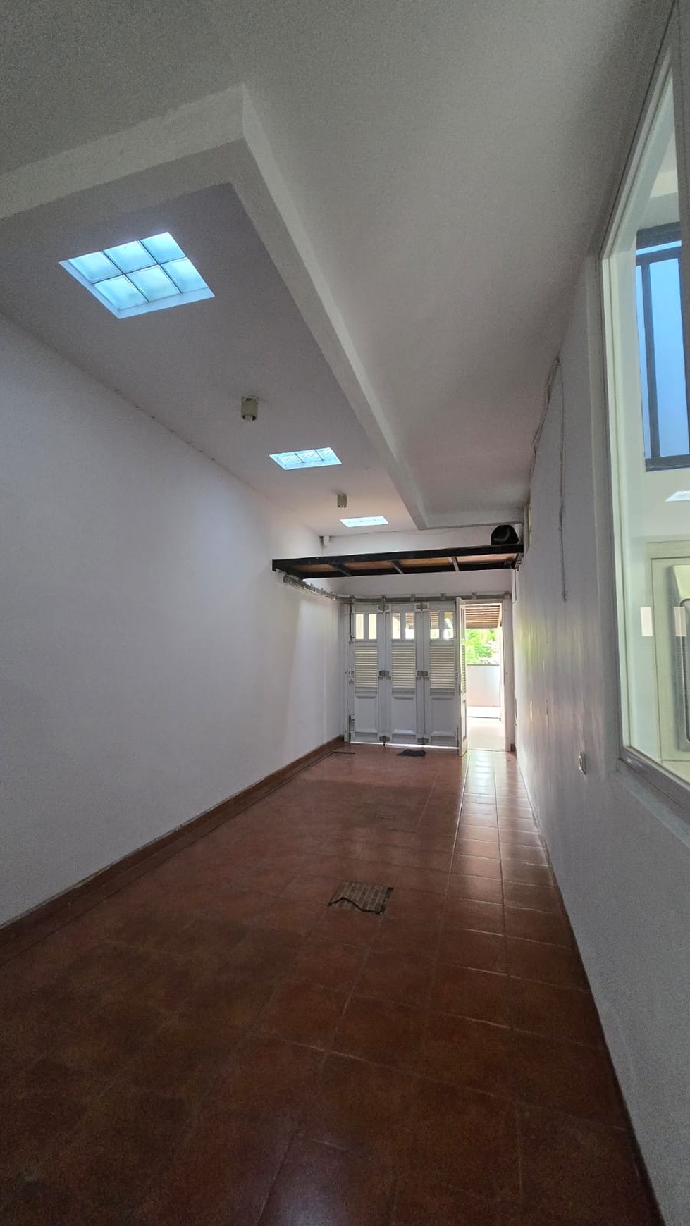 Rumah Luas 300m2 Full Furnished di Pondok Cabe, Sangat Nyaman