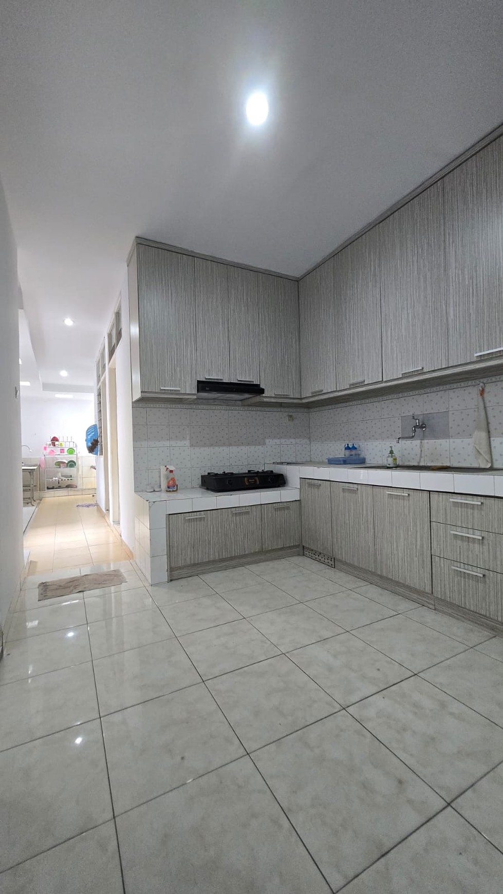 Rumah Luas 300m2 Full Furnished di Pondok Cabe, Sangat Nyaman