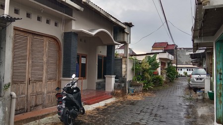 Rumah Tinggal Lokasi Strategis Dekat Rumah Sakit JIH Depok Sleman 