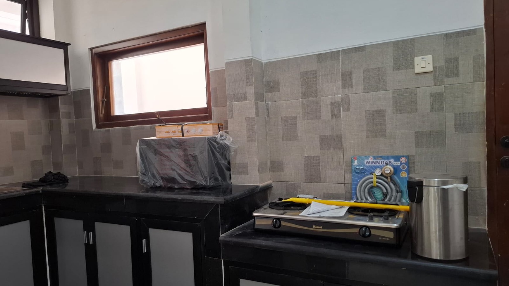 Disewakan Rumah Tinggal 2 lantai dalam Perum Taman Kuantan Mlati Sleman