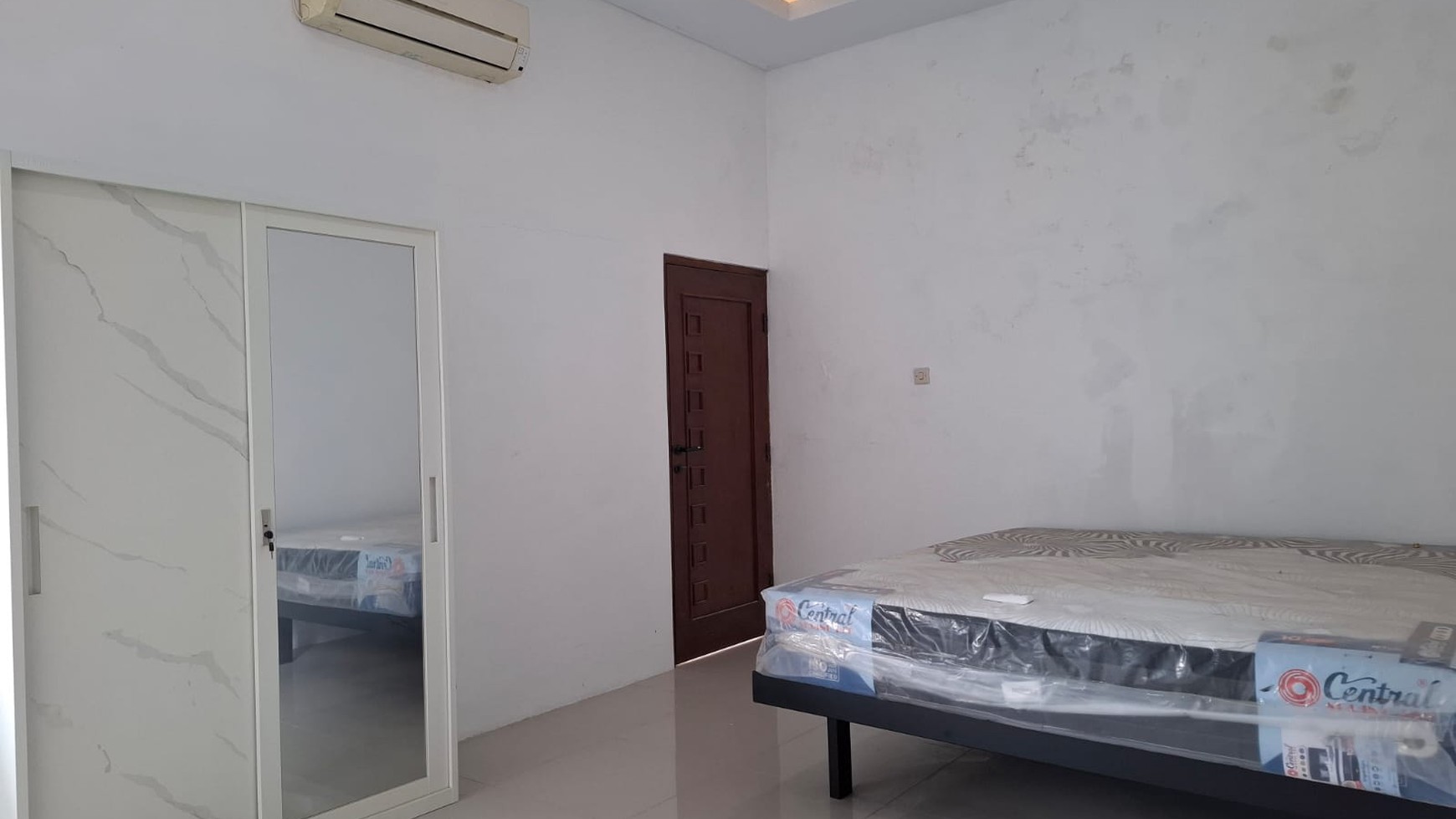 Disewakan Rumah Tinggal 2 lantai dalam Perum Taman Kuantan Mlati Sleman