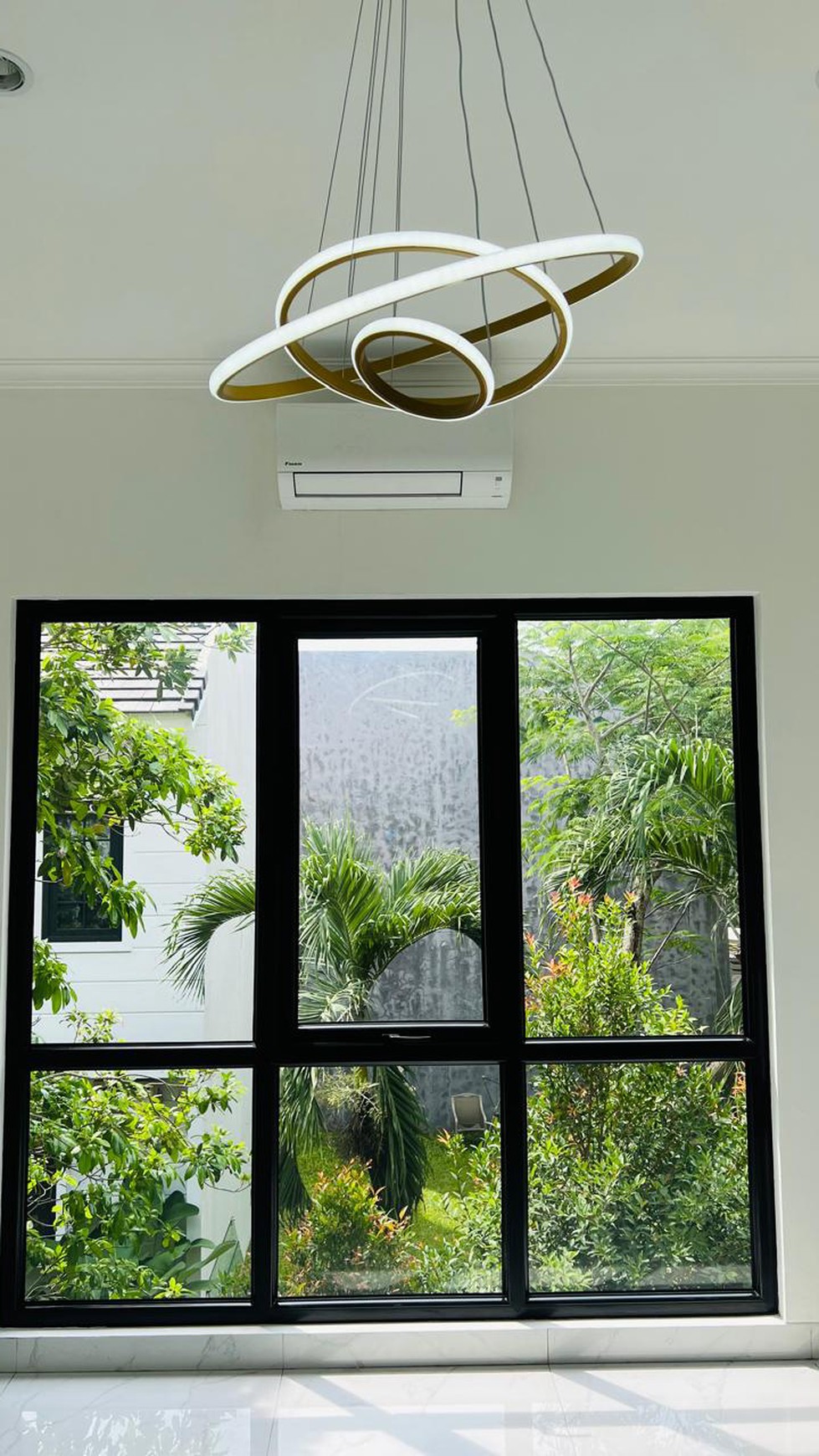 Dijual rumah bsd city vanya park assana hause strategis siap huni