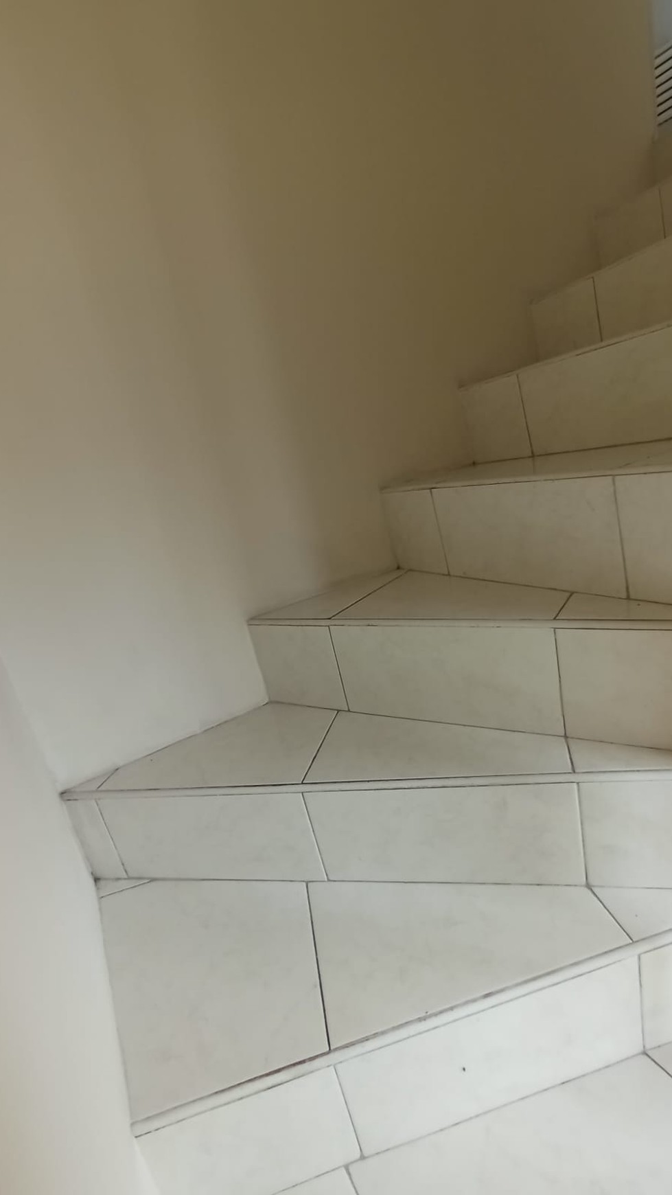 Disewa rumah siap huni vanya park alesha hause bsd city strategis rapih siap huni