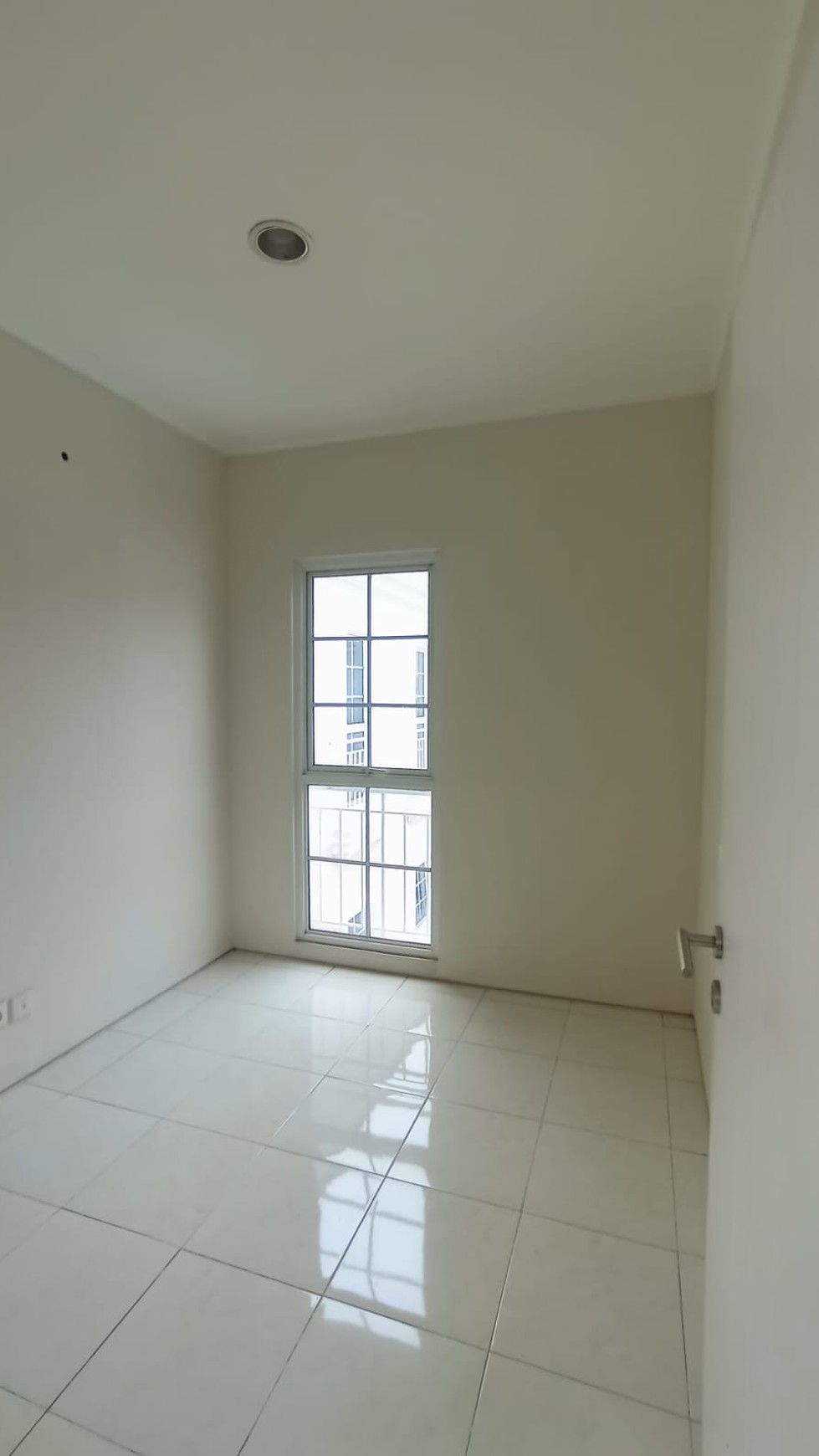 Disewa rumah siap huni vanya park alesha hause bsd city strategis rapih siap huni