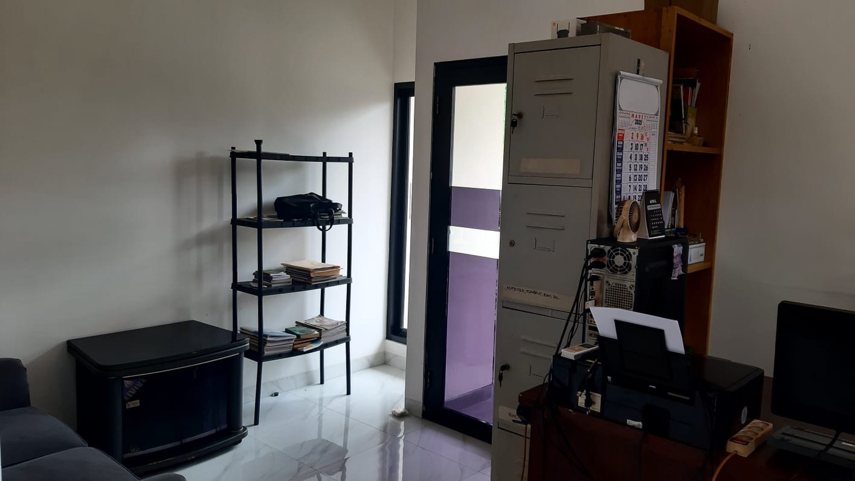Dijual Rumah Ada Paviliun Cantik di Pondok Melati