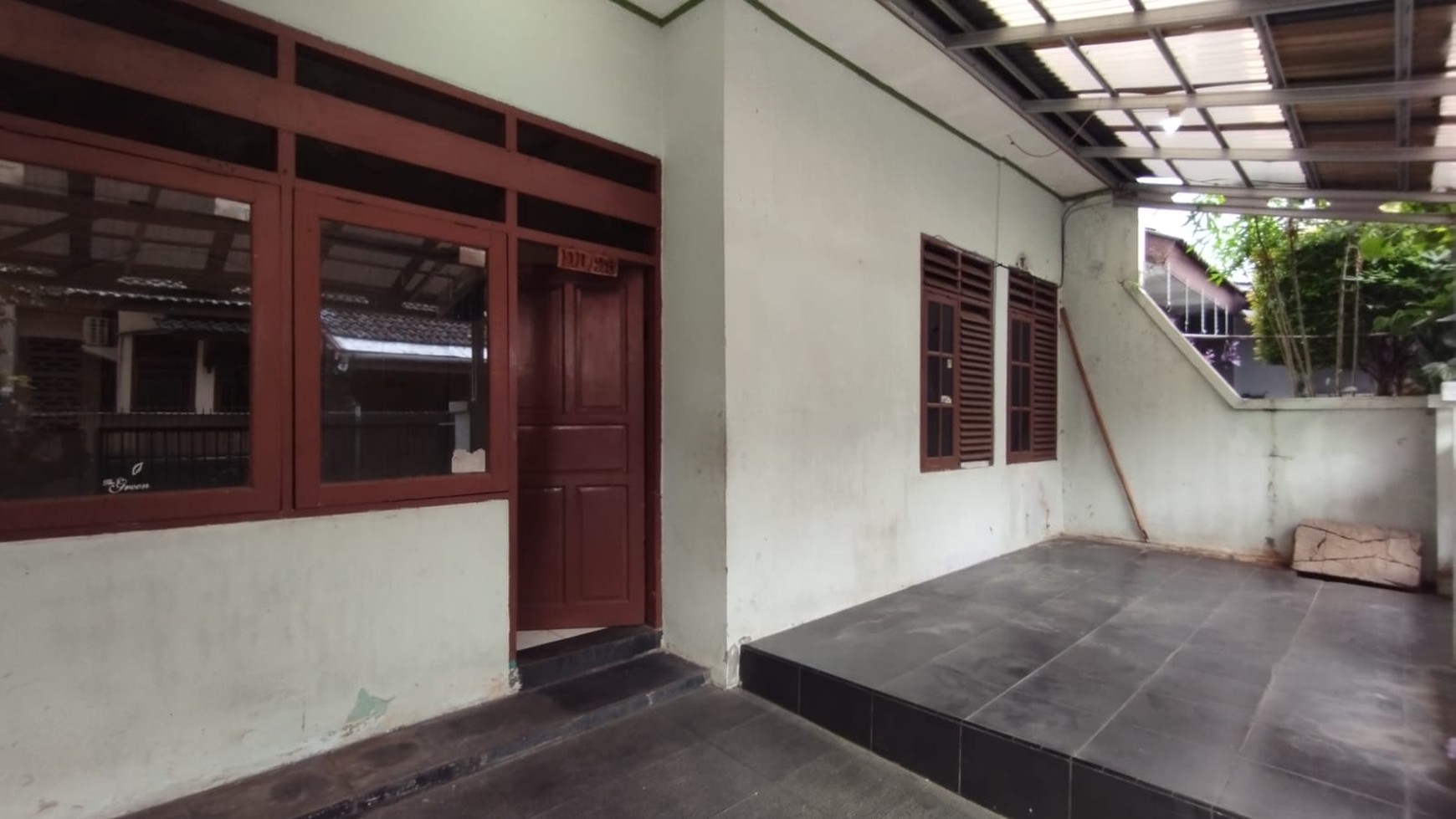 Dijual cepat rumah di jalan pinus griya loka bsd city strategis murah siap huni