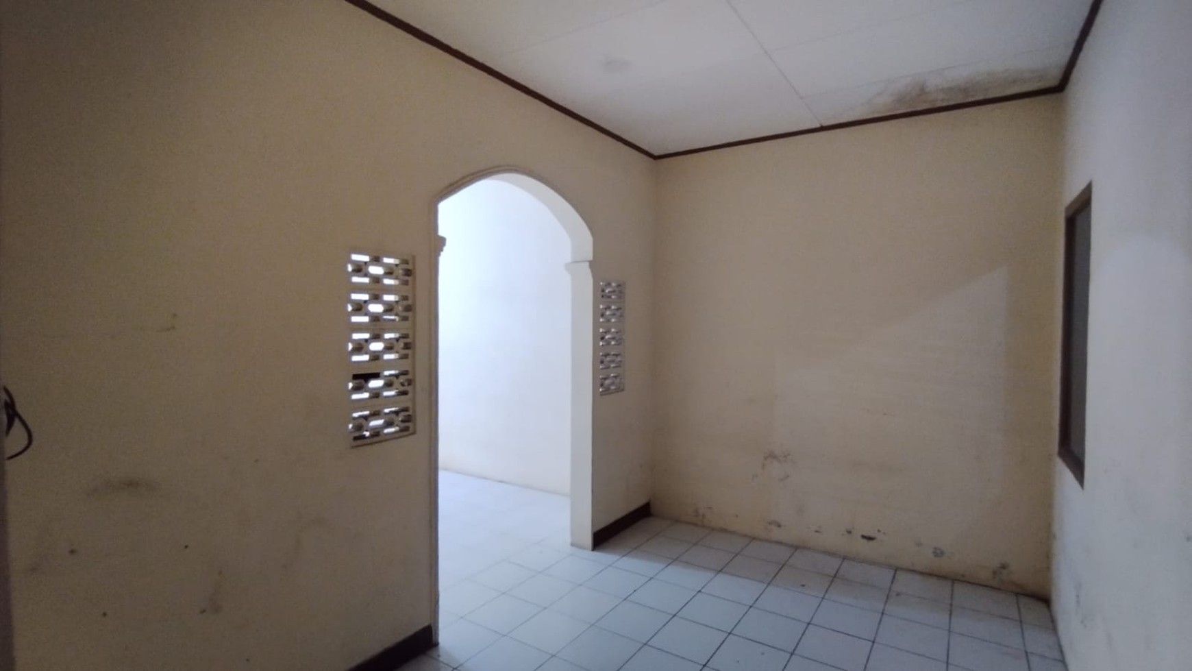 Dijual cepat rumah di jalan pinus griya loka bsd city strategis murah siap huni