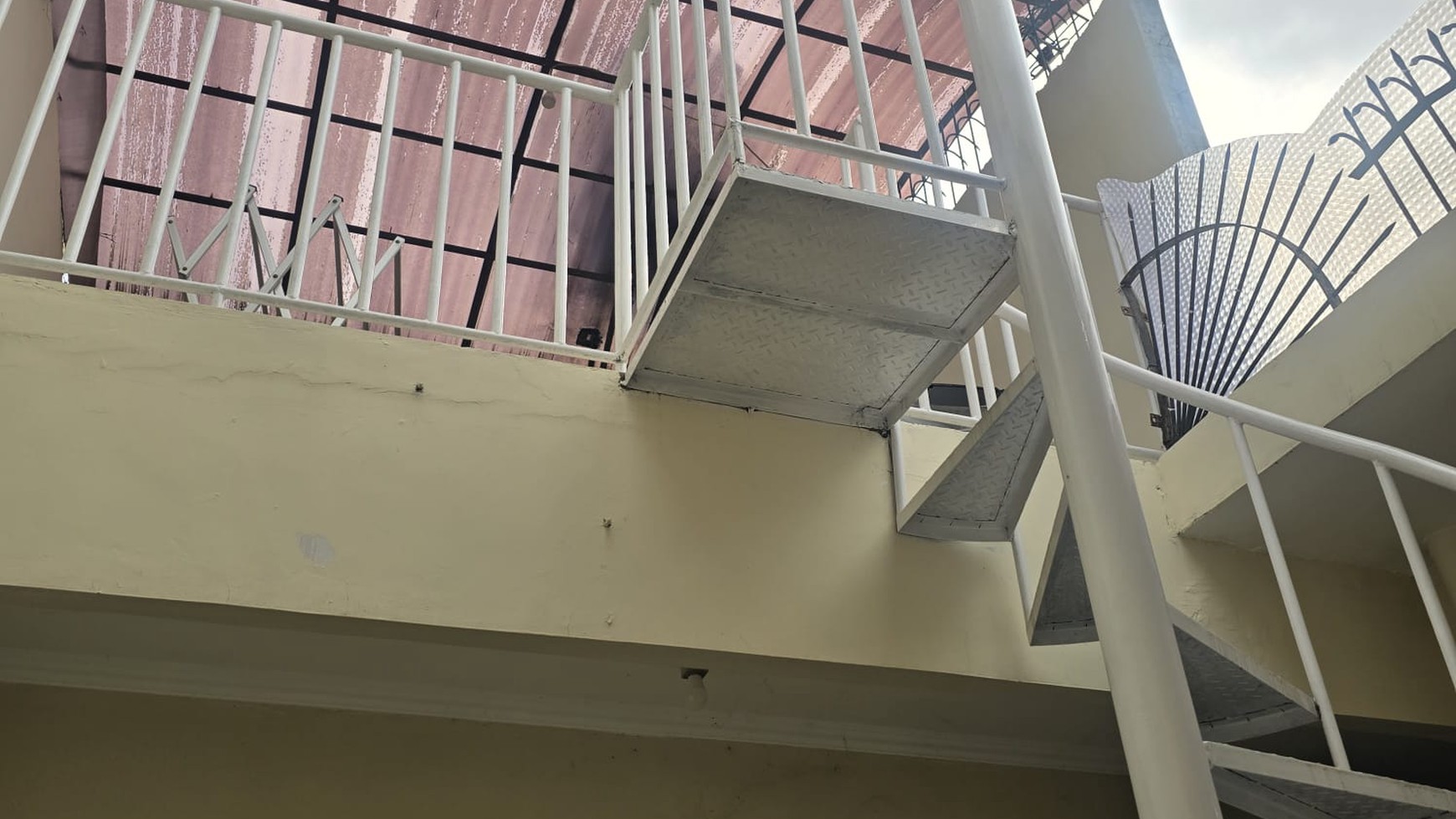 Dijual rumah shm bumi pusaka cinere gandul cinere depok jawa barat siap huni