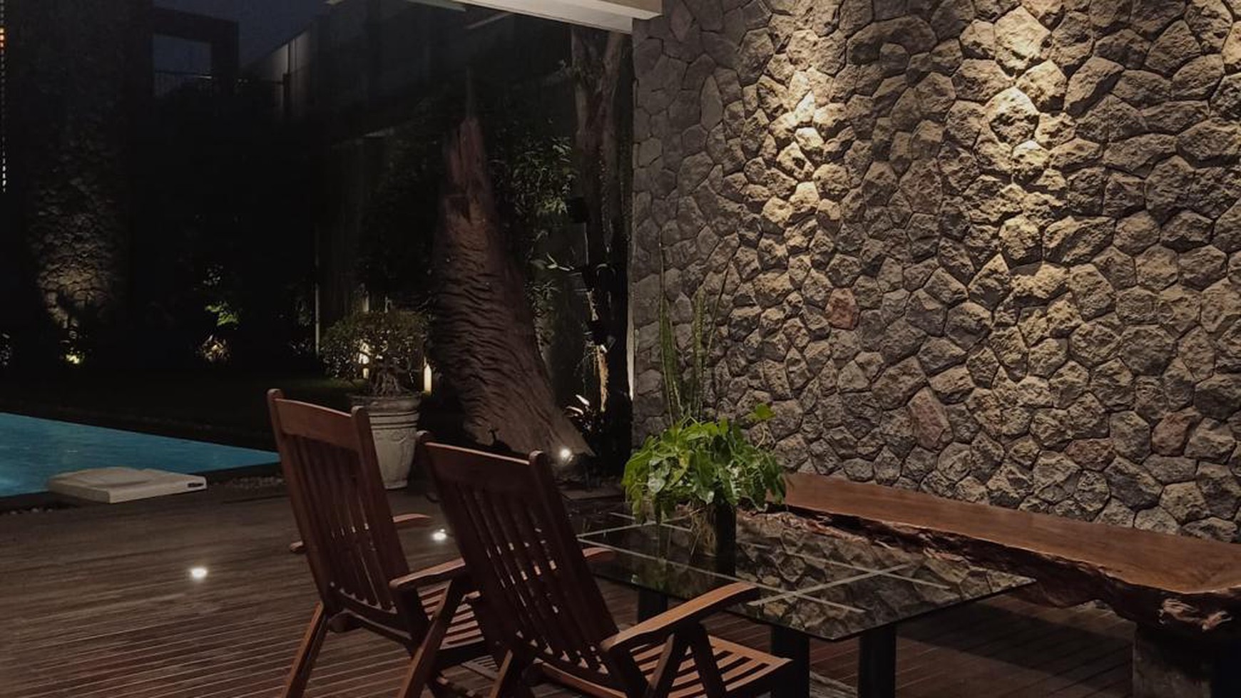 Dijual Rumah di Taman Diponegoro JL. Gunung Pelangi - Lippo Karawaci Tangerang
