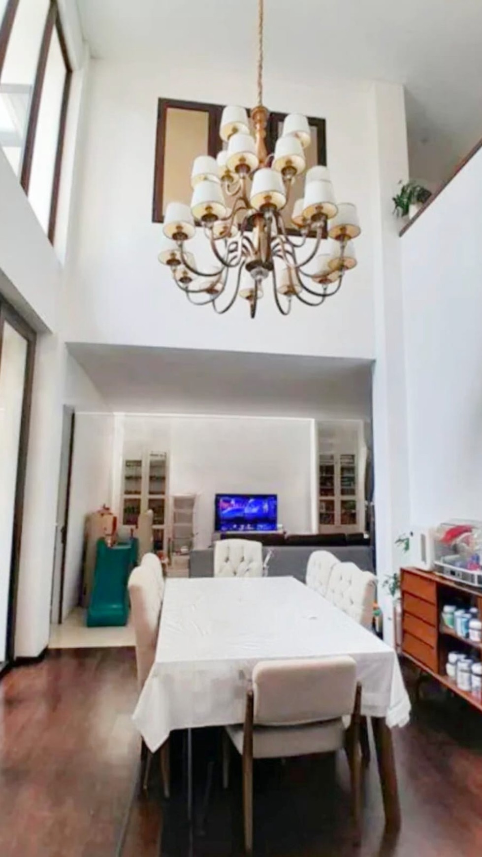 Rumah Hitung Tanah Area Cipete