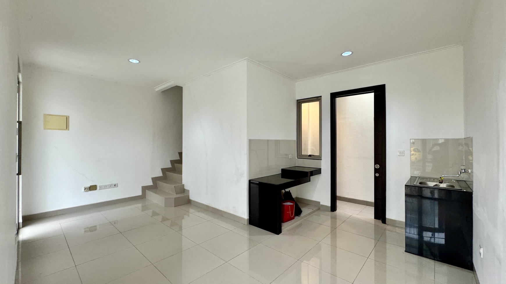 Disewa Rumah di Cluster Virginia Pik 2
