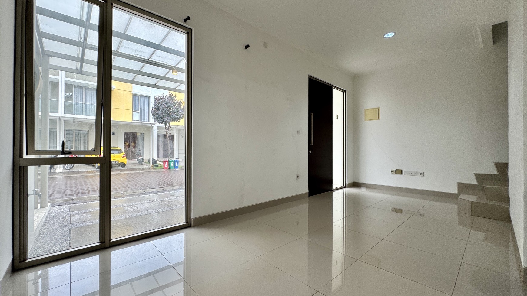 Disewa Rumah di Cluster Virginia Pik 2
