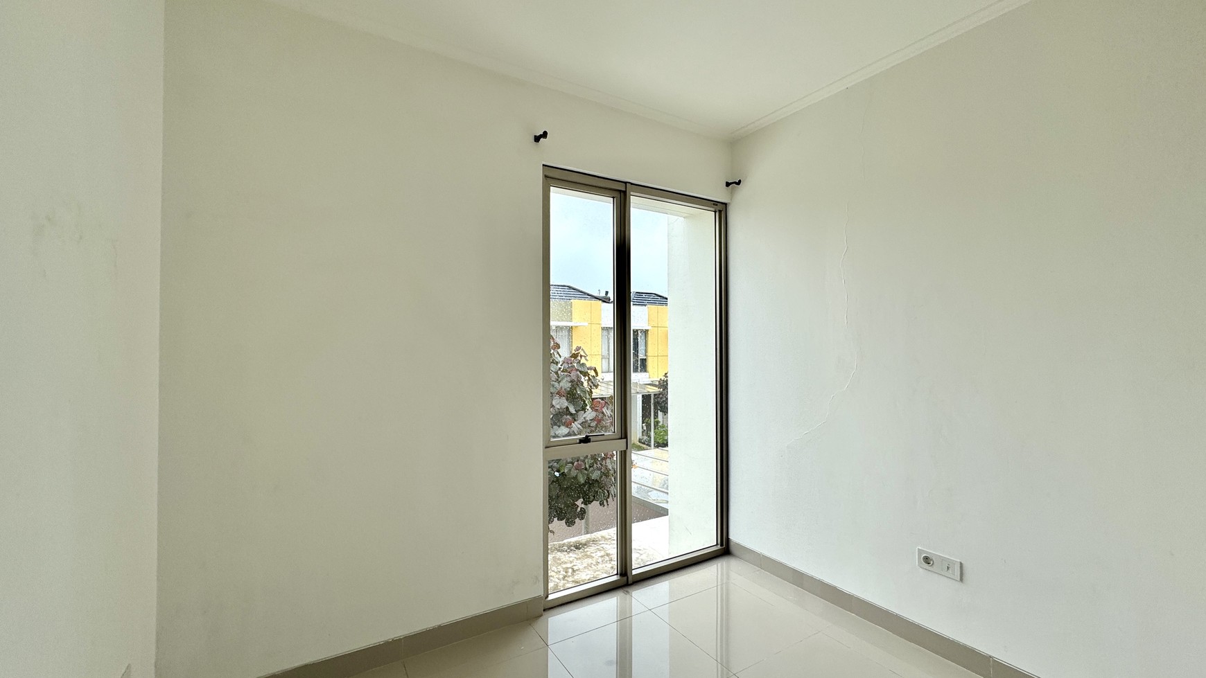 Disewa Rumah di Cluster Virginia Pik 2